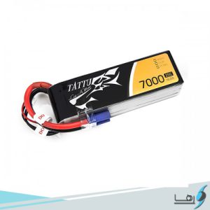 تصویری از نمای رو به روی باتری لیتیوم پلیمر 3 سل Tattu 7000mAh 25C همراه سیم های کانکتور متصل به باتری به رنگهای قرمز و مشکی