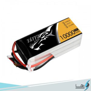 تصویری از نمای رو به روی باتری لیتیوم پلیمر 6 سل Tattu 10000mAh 25 همراه سیم های کانکتور متصل به باتری به رنگهای قرمز و مشکی
